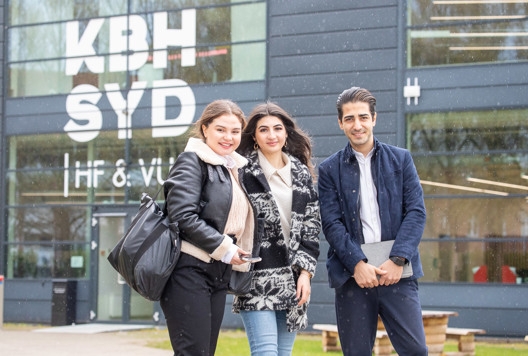 Billede af HF-elever foran HF Amager